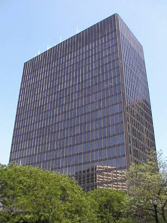 Chase Bank Building by Daniel Kieckhefer