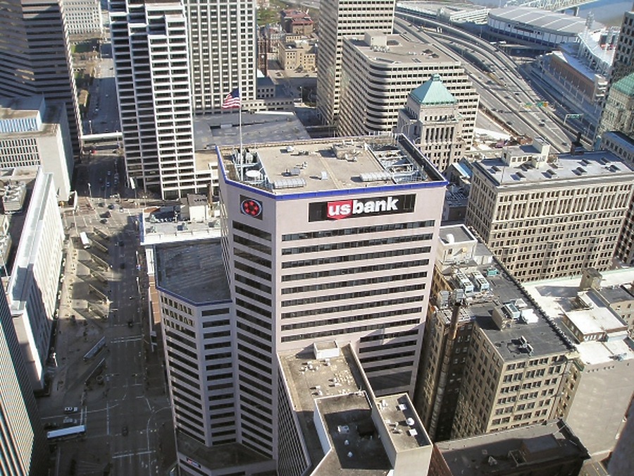 US Bank Tower/Westin Hotel by James Peacock