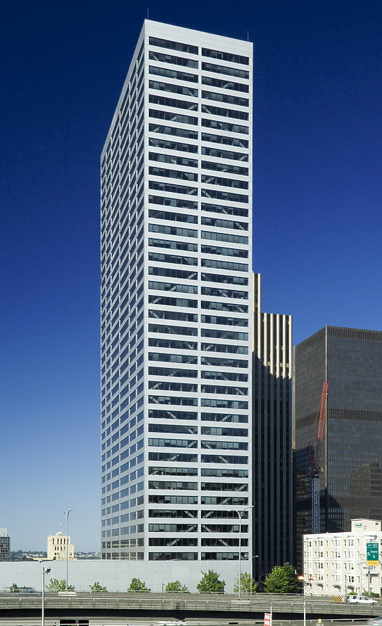 Bank of America Fifth Avenue Plaza by Pavel Toczynski