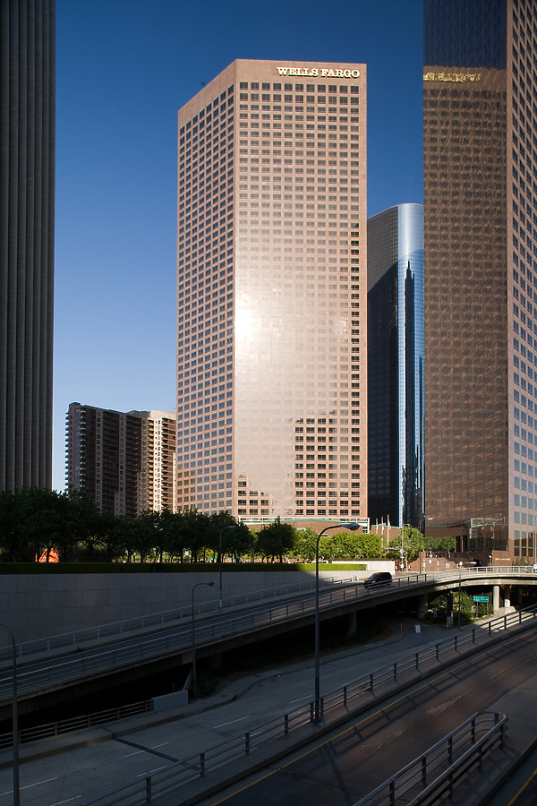 Wells Fargo Tower by Pavel Toczynski