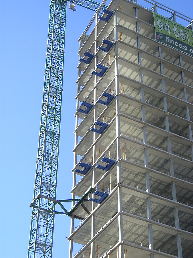 Isozaki Atea I by Mikel Allende