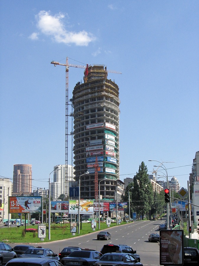 Parus Business Center by Alexei Bobko