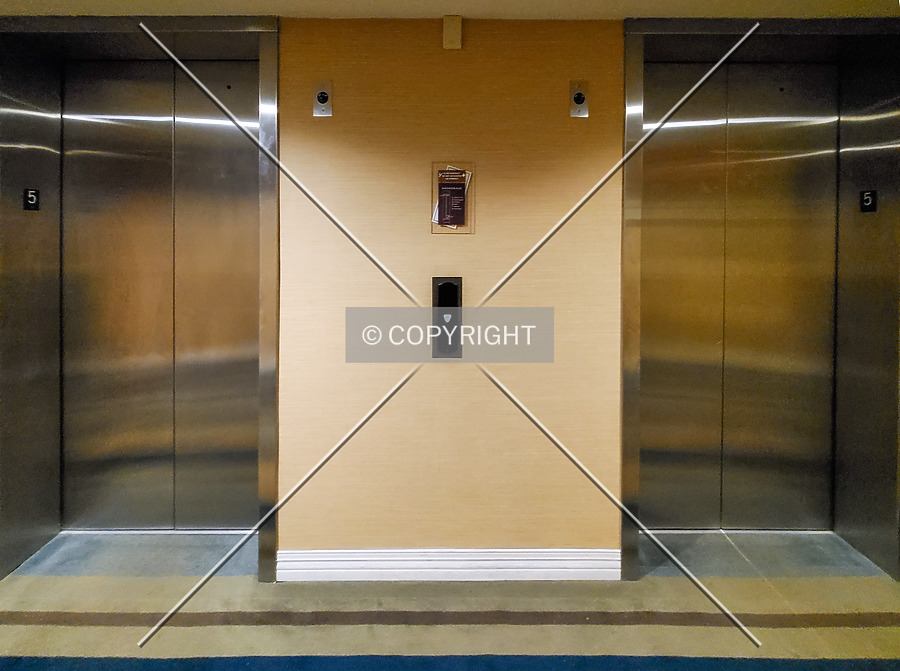 DoubleTree by Hilton Collinsville / Saint Louis by Ryan Hildebrand