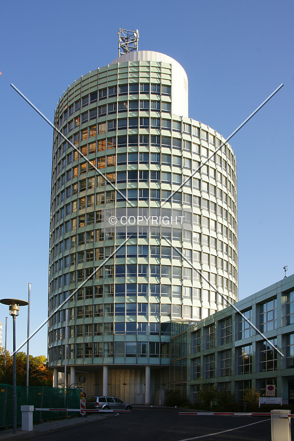 Taunus Tower by Nephilim