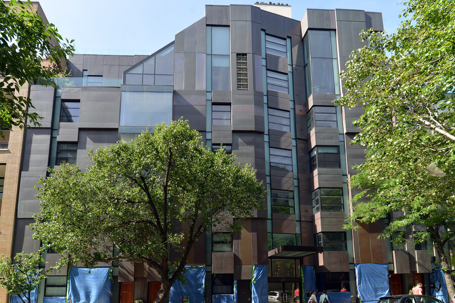 385 West 12th Street
