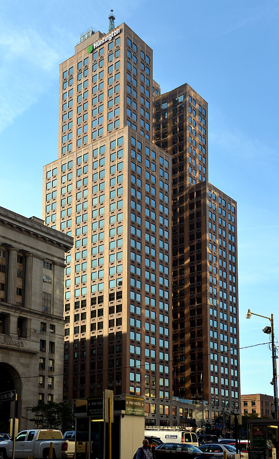 Grant Building by John W. Cahill
