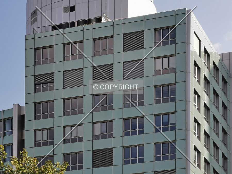 Taunus Tower by Nephilim