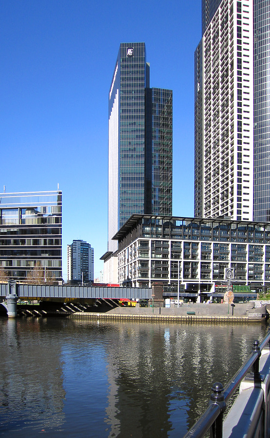 2 Southbank Boulevard by Wilson Ling