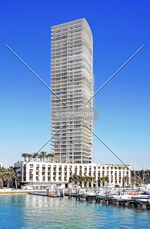 ICON at South Beach by Jorge Molina