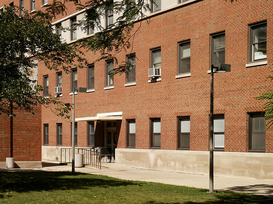 UIC Clinical Sciences Building by Daniel Kieckhefer