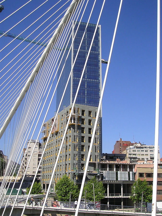 Isozaki Atea I by Mikel Allende