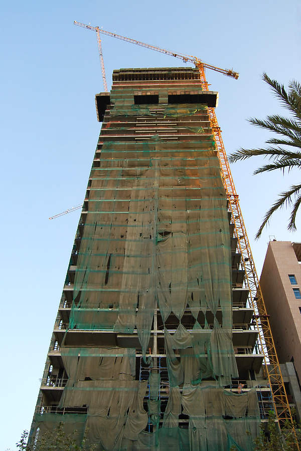 Platinum Tower by Nareg Karamanoukian