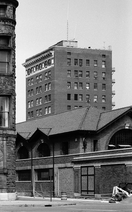 Tecumseh Building by Historic American Buildings Survey, Bill Swartz