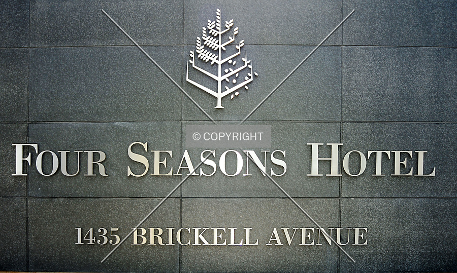 Four Seasons Hotel & Tower by Jorge Molina