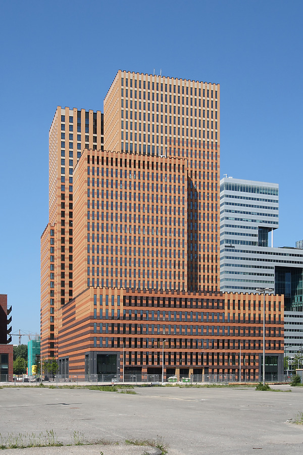 Amsterdam Symphony 2 by Michiel van Dijk