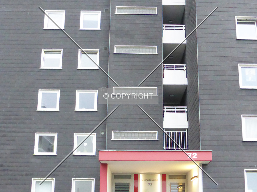 Im Lichtenfelde 72 by Nephilim