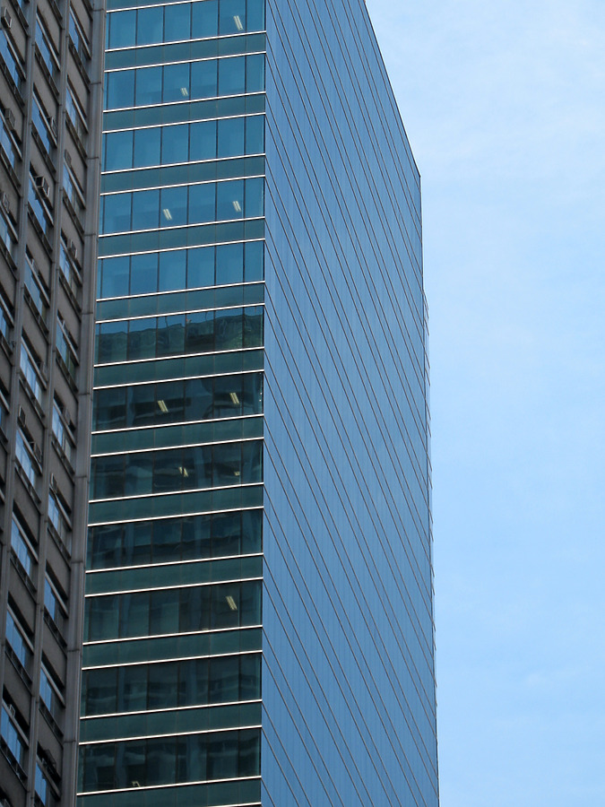 Torre Almirante by Virgilio Grimaldi