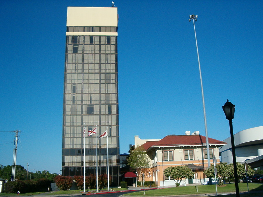 Pensacola Grand Hotel by Rodney Gunn