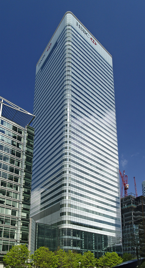 8 Canada Square by Cesar Serrano
