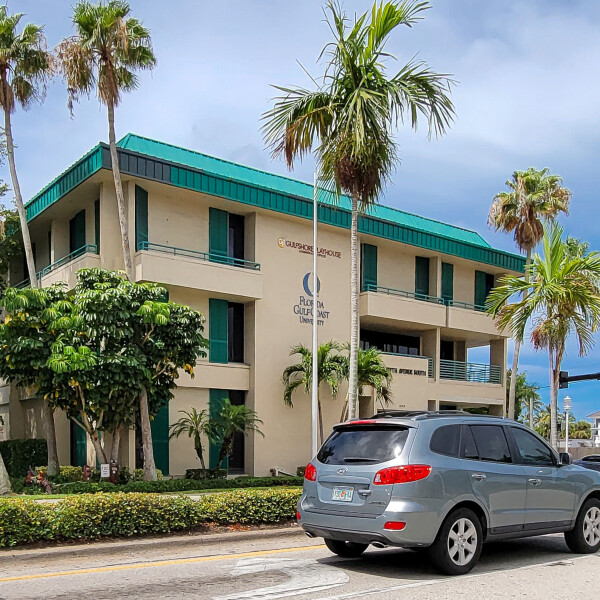 1010 5th Avenue South