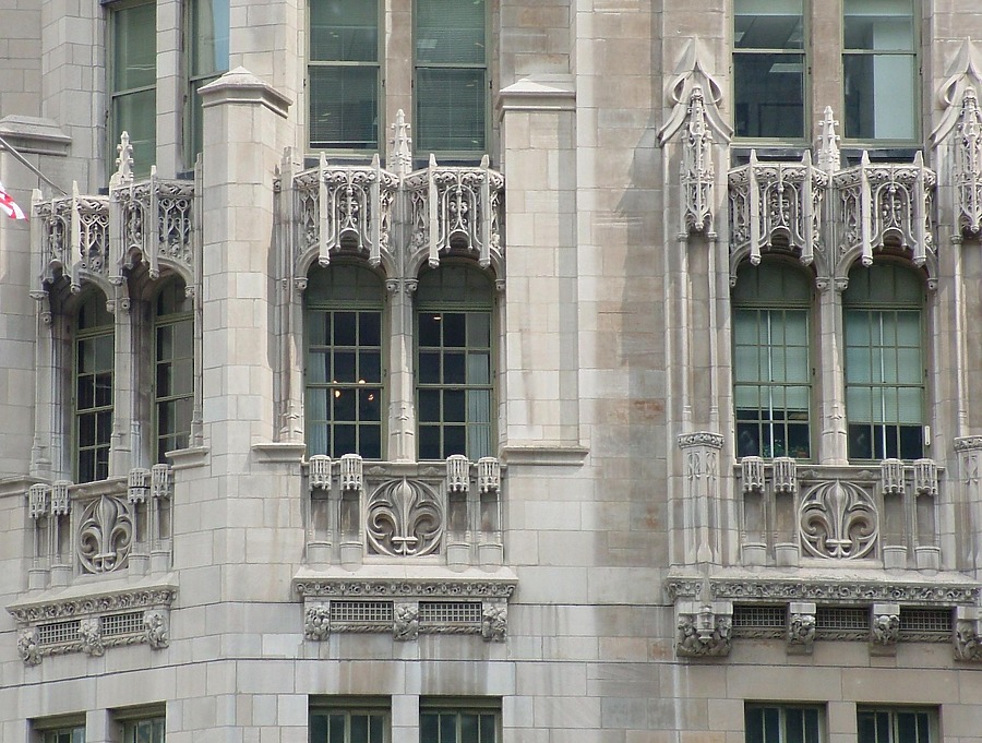 Tribune Tower by Pedro Marcelino