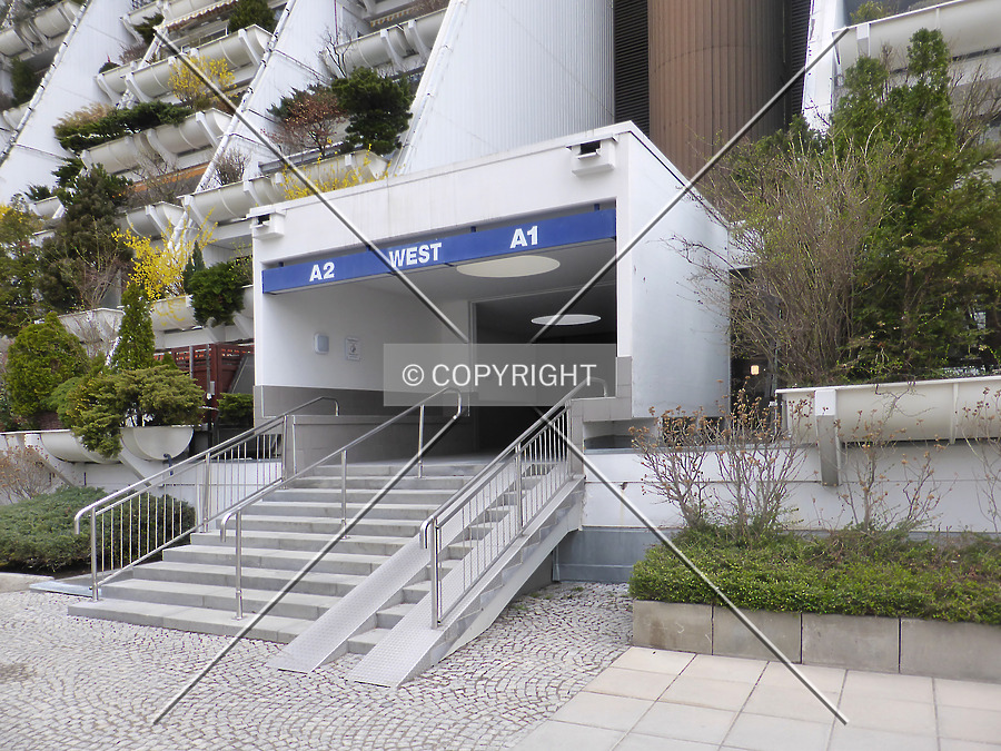 Wohnpark Alterlaa - Block A1-A4 by Nephilim