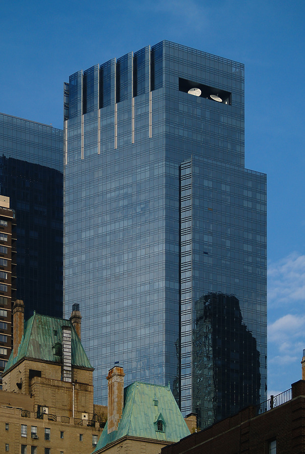 Deutsche Bank Center South Tower by Cesar Serrano