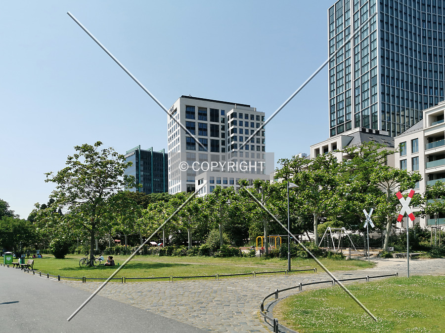 MainTor Panorama by Nephilim