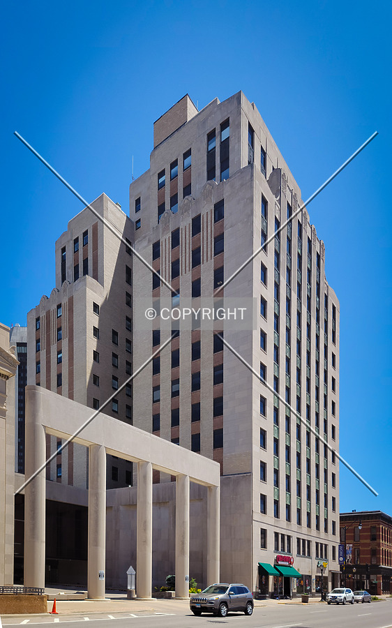 Illinois Building by Ryan Hildebrand