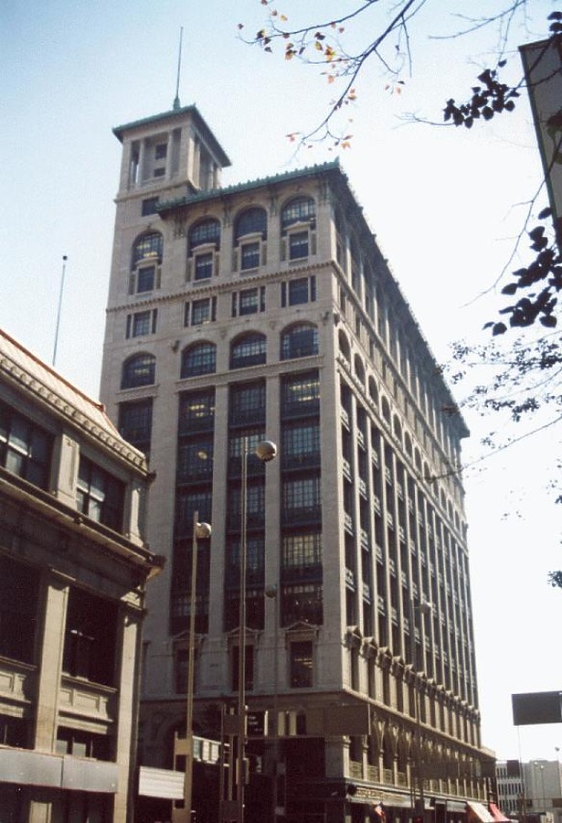 Gwynne Building by Marshall Gerometta