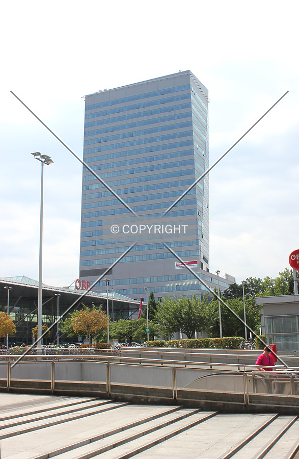 Finanzamt Tower by Florian Barbier