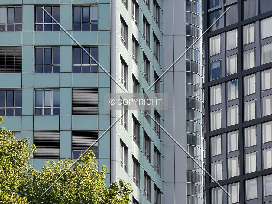 Taunus Tower by Nephilim