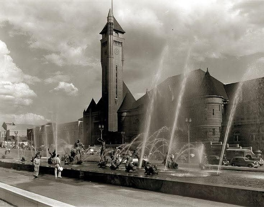 Saint Louis Union Station by Unknown