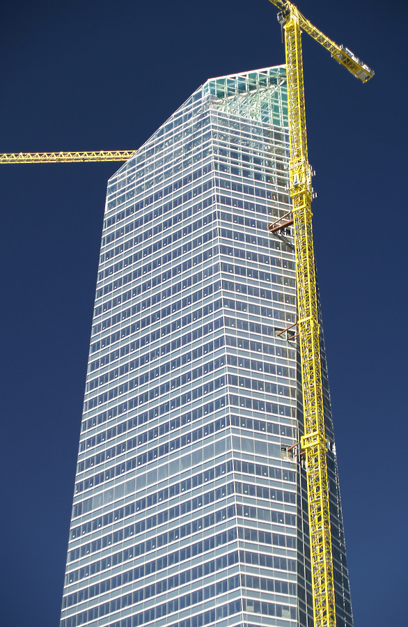 Torre de Cristal by Cesar Serrano