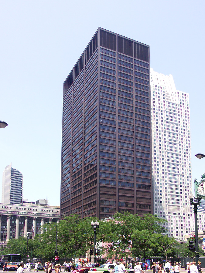 Richard J. Daley Center by Marshall Gerometta