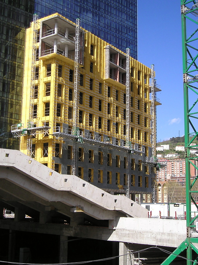Isozaki Atea I by Mikel Allende