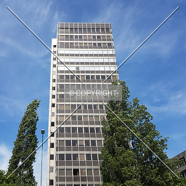 Theodor-Heuss-Allee 110 by Nephilim