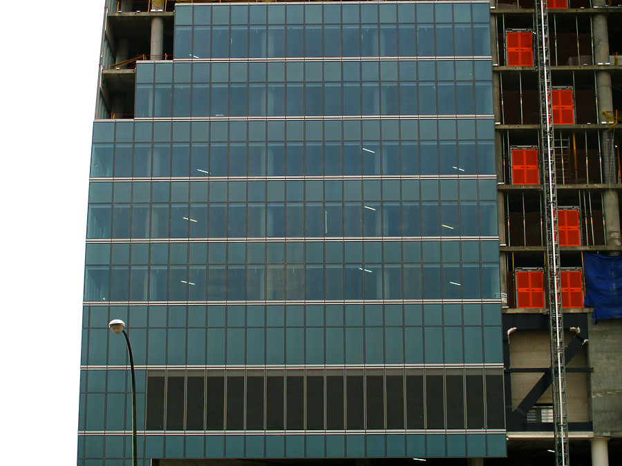 Torre Espacio by Cesar Serrano