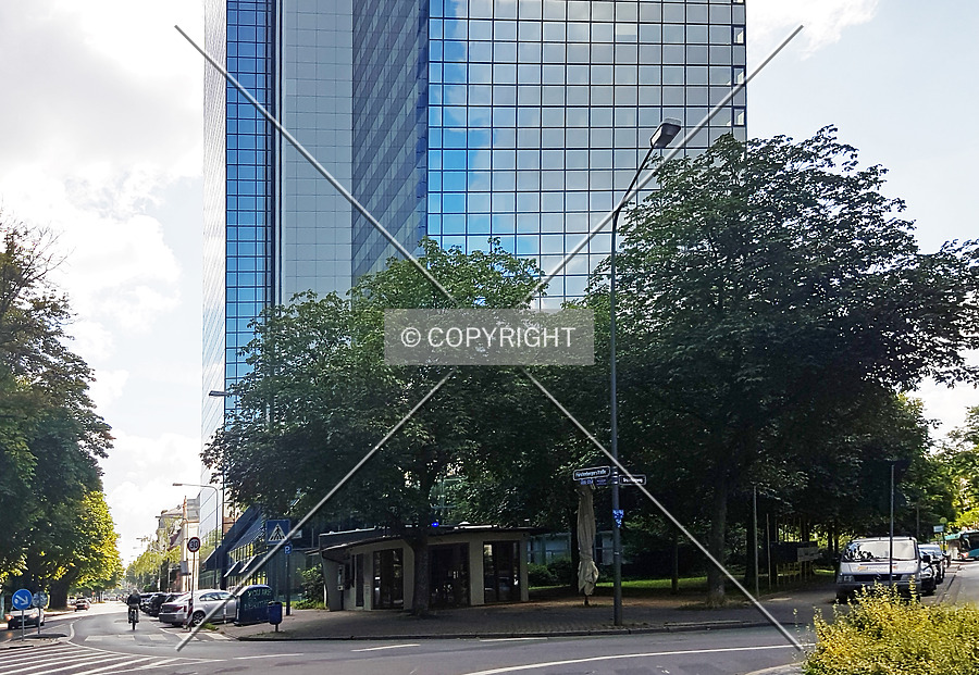 Hochhaus am Park by Nephilim