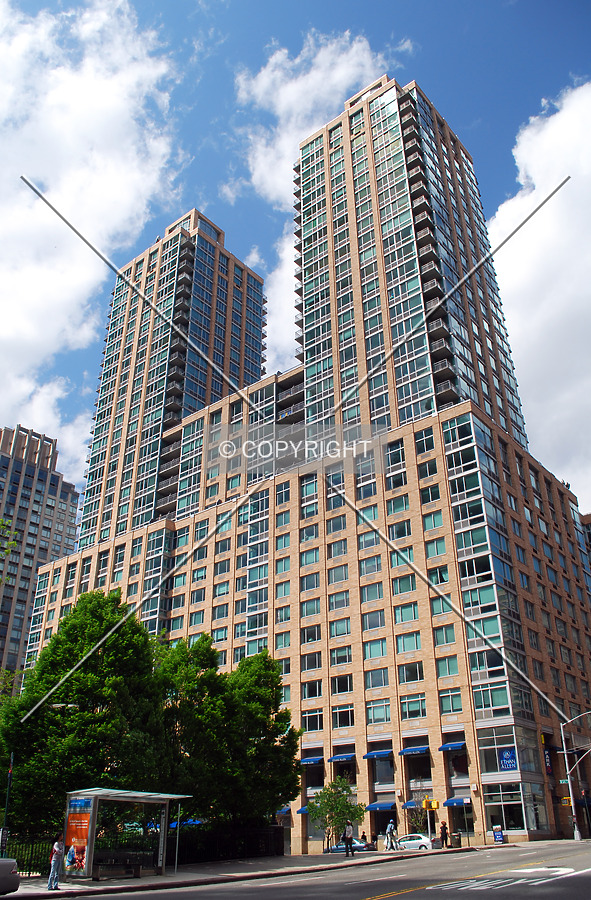 Archstone 101 West End by Royce Douglas