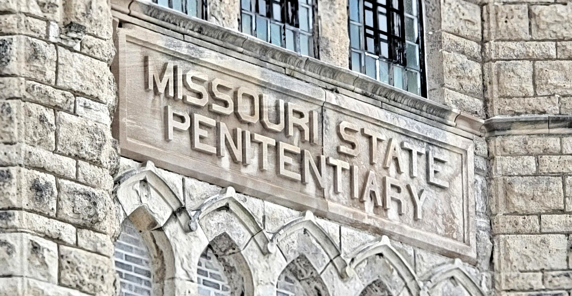 811-337-078
