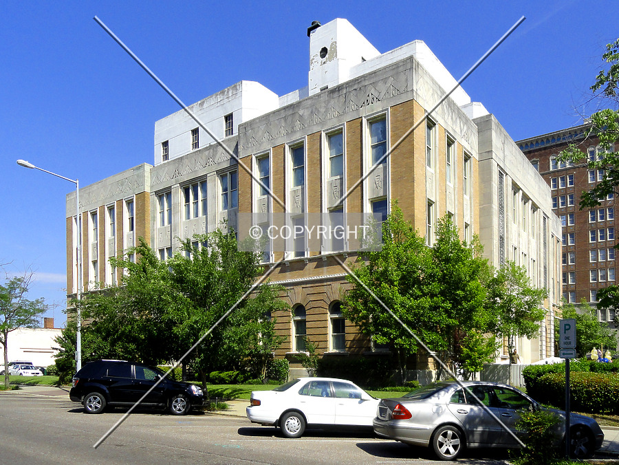 Lauderdale County Courthouse by Chris Patriarca