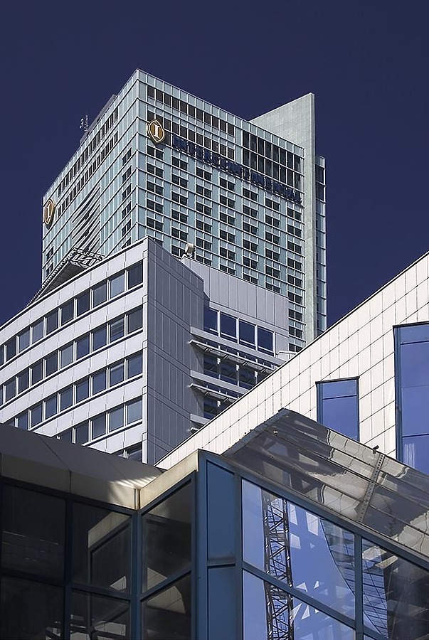 InterContinental Warszawa by Pavel Toczynski