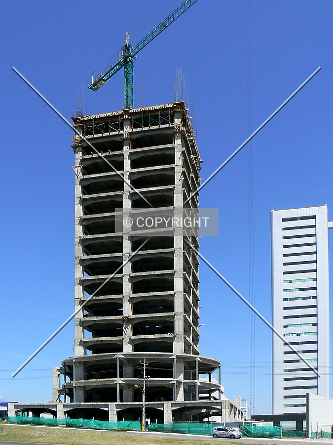 Torre JV III by Luis Ibáñez