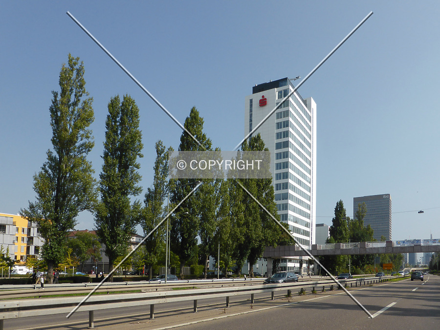 Sparkassen Informatik Hochhaus by Nephilim