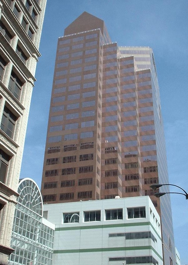 600 Washington by James Peacock