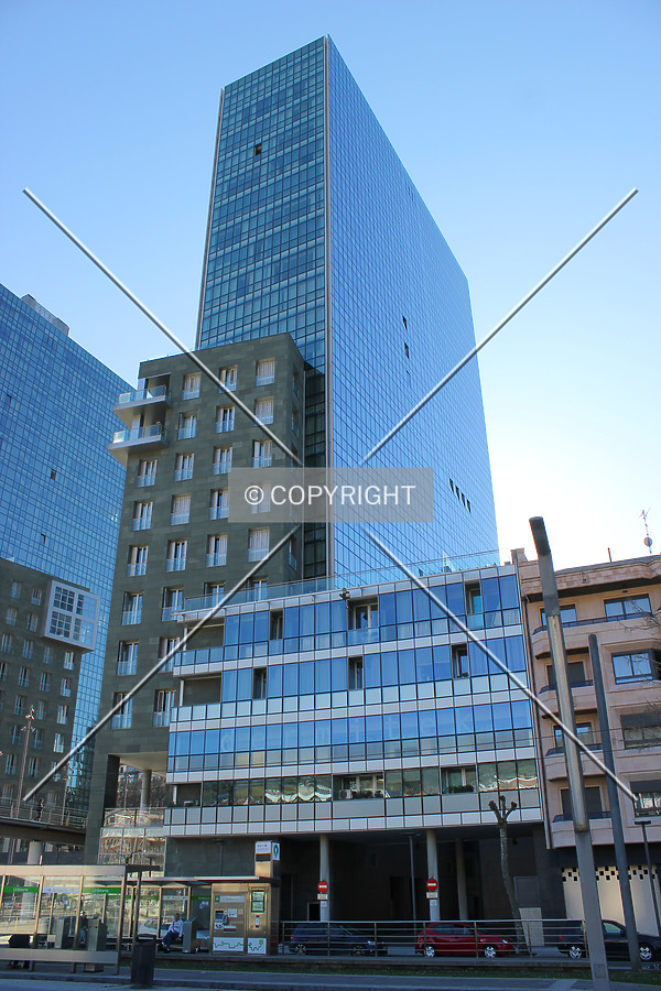 Isozaki Atea I by Florian Barbier
