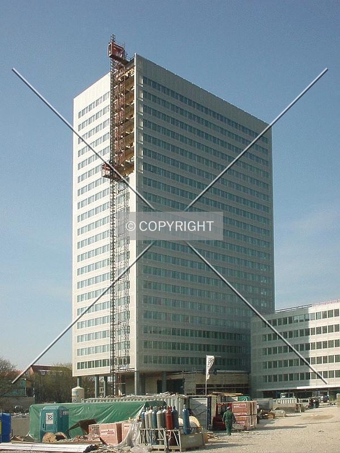 Bürogebäude am Münchner Tor by Nephilim