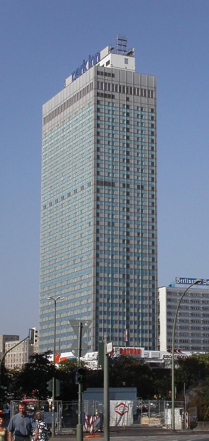 Park Inn Berlin Alexanderplatz by Cesar Serrano