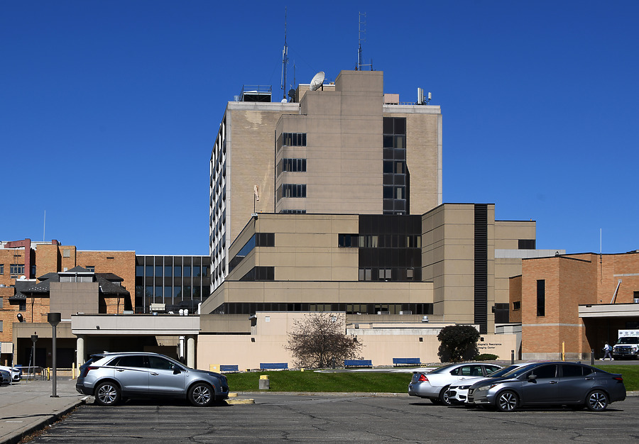 Trumbull Memorial Hospital by John W. Cahill
